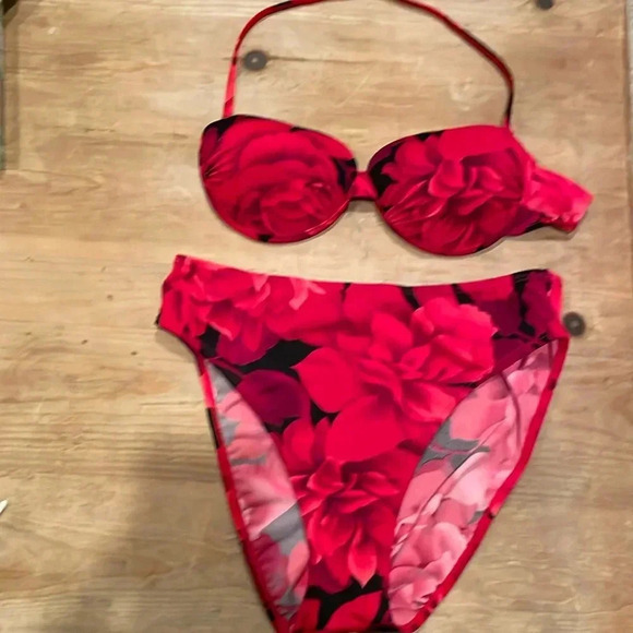 NWT Newport News Retro VTG Polynesian Red/Black floral Bikini Sz 14 - Picture 2 of 11